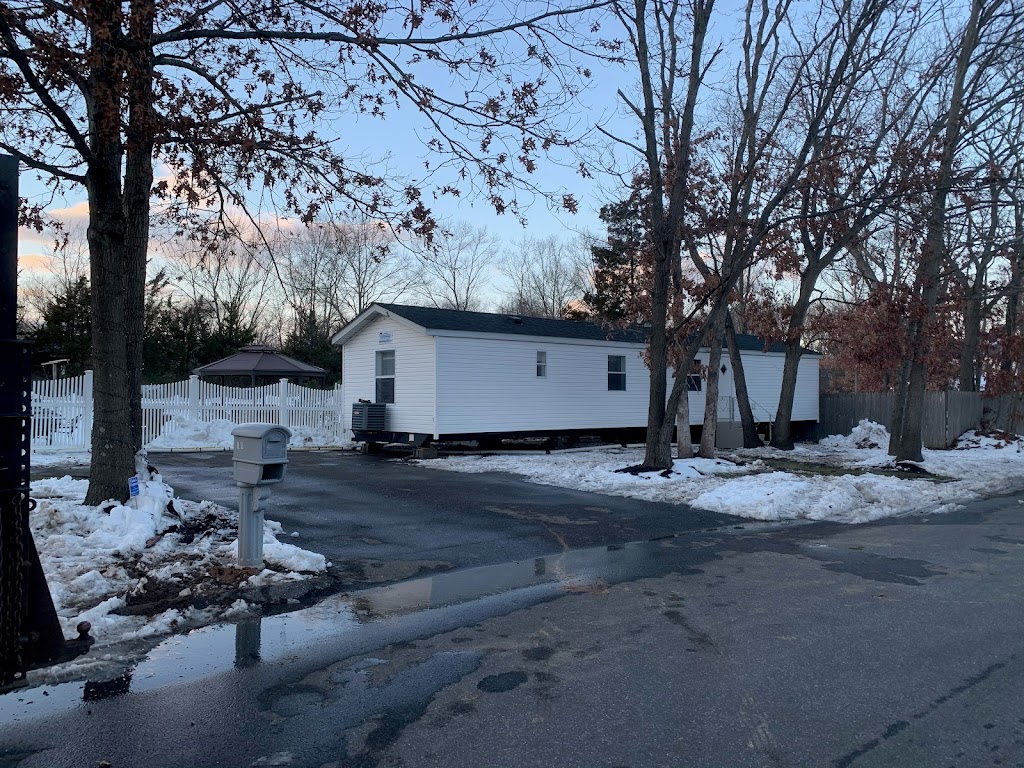 Long Island Mobile Home Leasing | 9 Amsterdam Ave #1, Medford, NY 11763 | Phone: (631) 475-5100