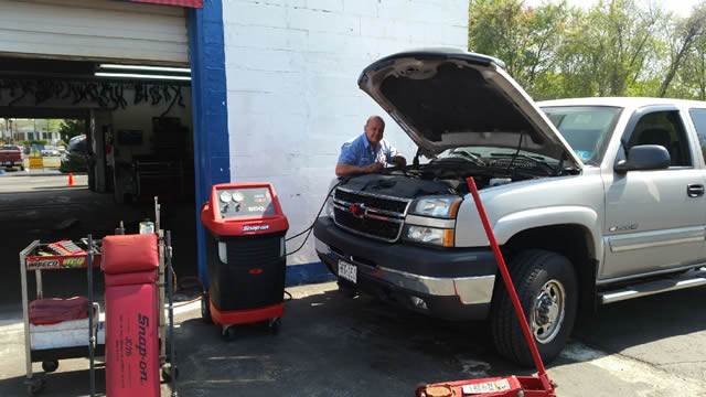 Save-On Auto Service Center | 3460 HWY 9 South, Howell Township, NJ 07731 | Phone: (732) 367-8900