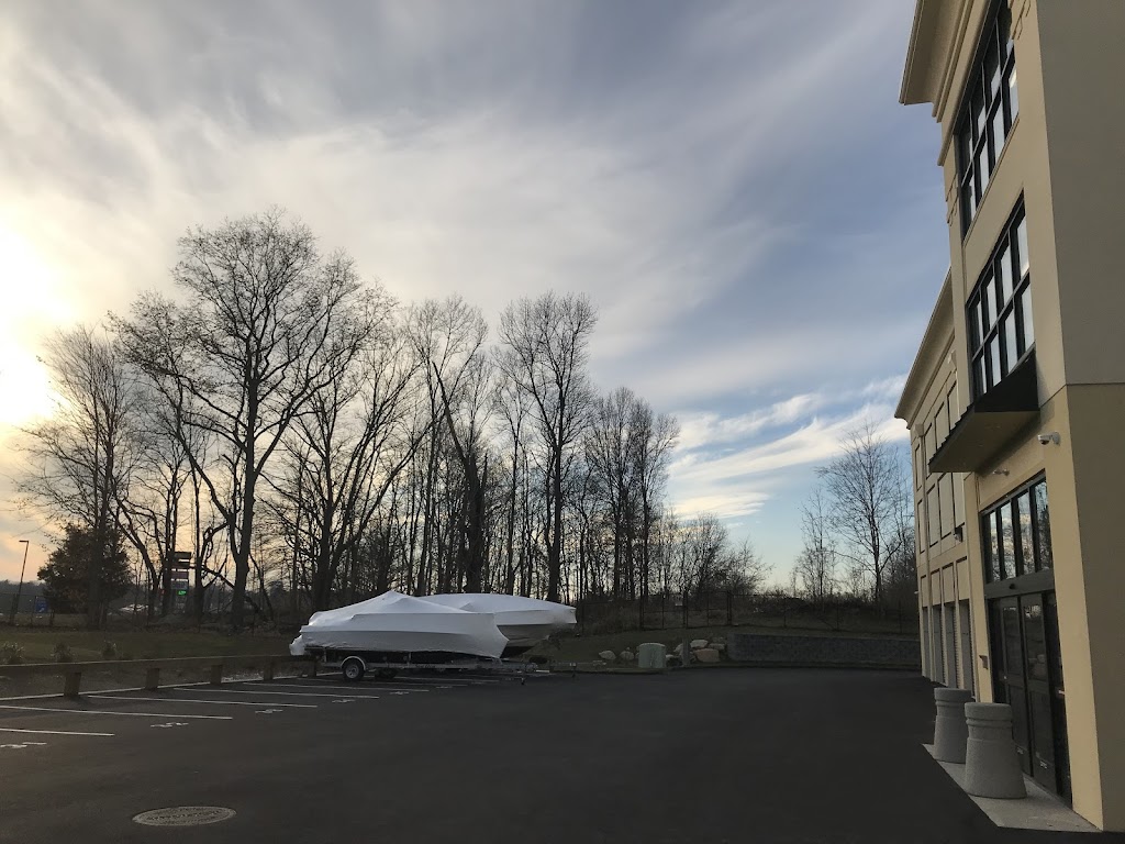 Hollow Tree Self Storage & Wine Vault | 131 Hollow Tree Ridge Rd, Darien, CT 06820 | Phone: (203) 655-2018