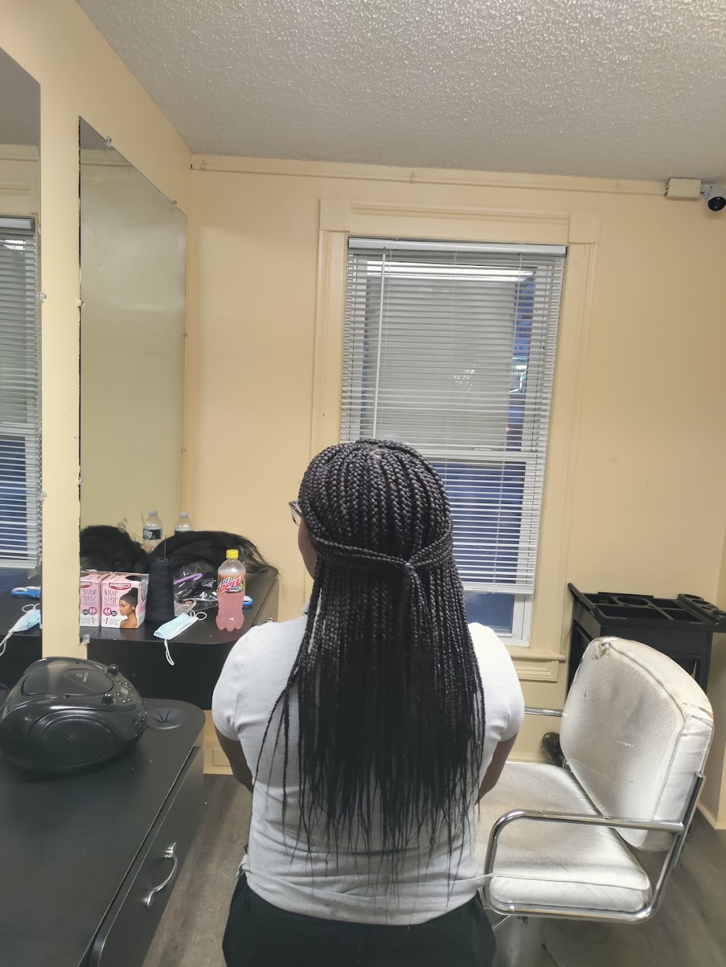 S&Y AFRICAN HAIR BRAIDING | 661 Hill St, Waterbury, CT 06704 | Phone: (203) 560-7763