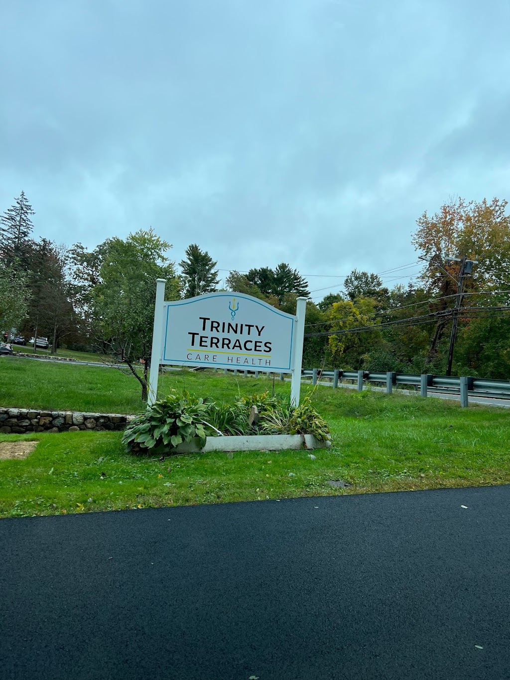 Trinity Terraces | 560 Woodbury Rd, Watertown, CT 06795 | Phone: (860) 274-6748