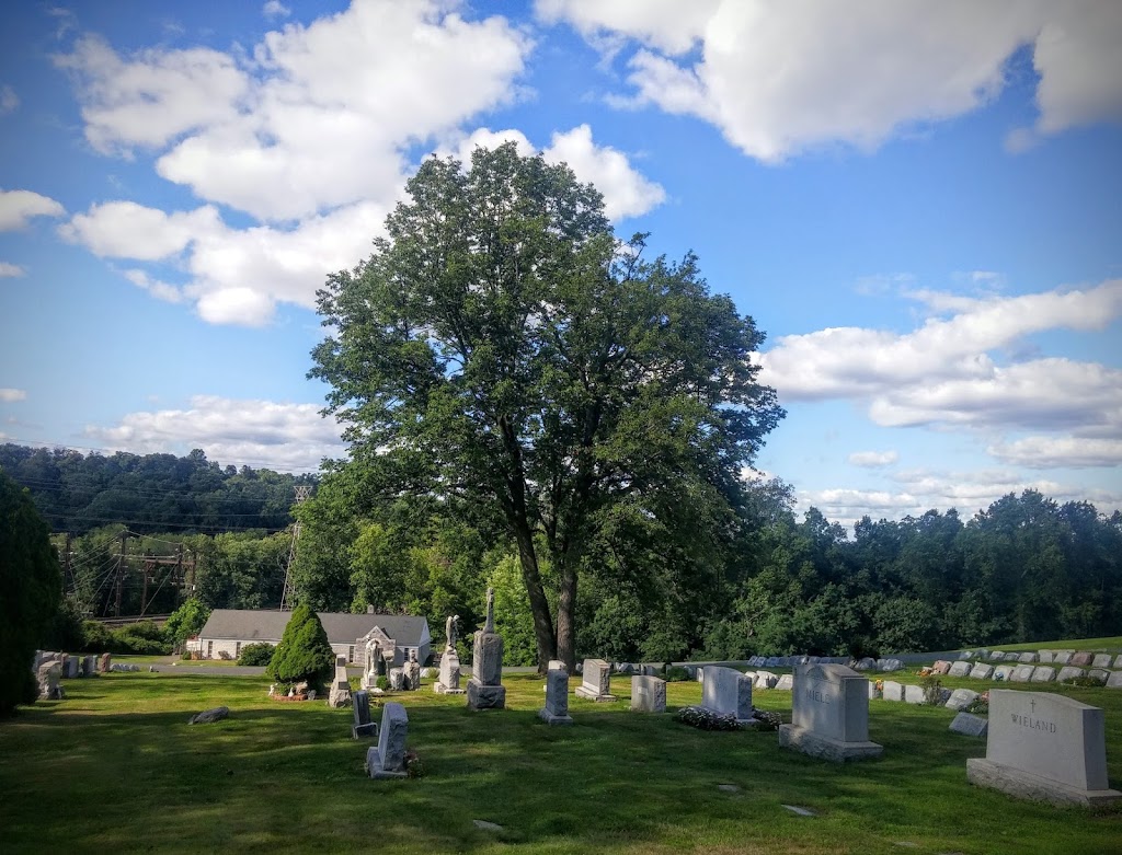 St Teresa Cemetery | 136 Passaic Ave, Summit, NJ 07901 | Phone: (908) 598-9426