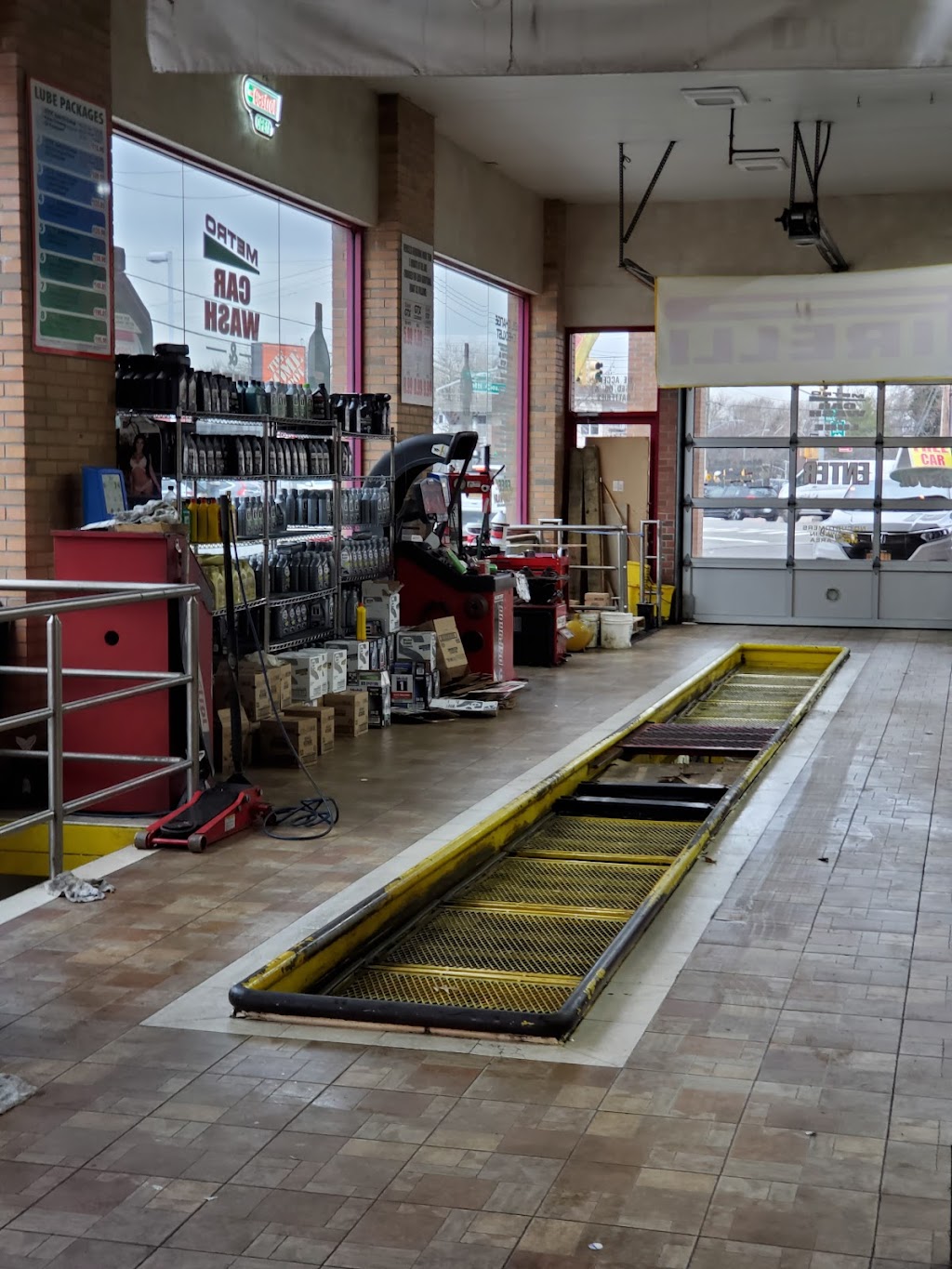 Metro Wash and Lube | 91-10 Metropolitan Ave, Queens, NY 11374 | Phone: (718) 943-0340