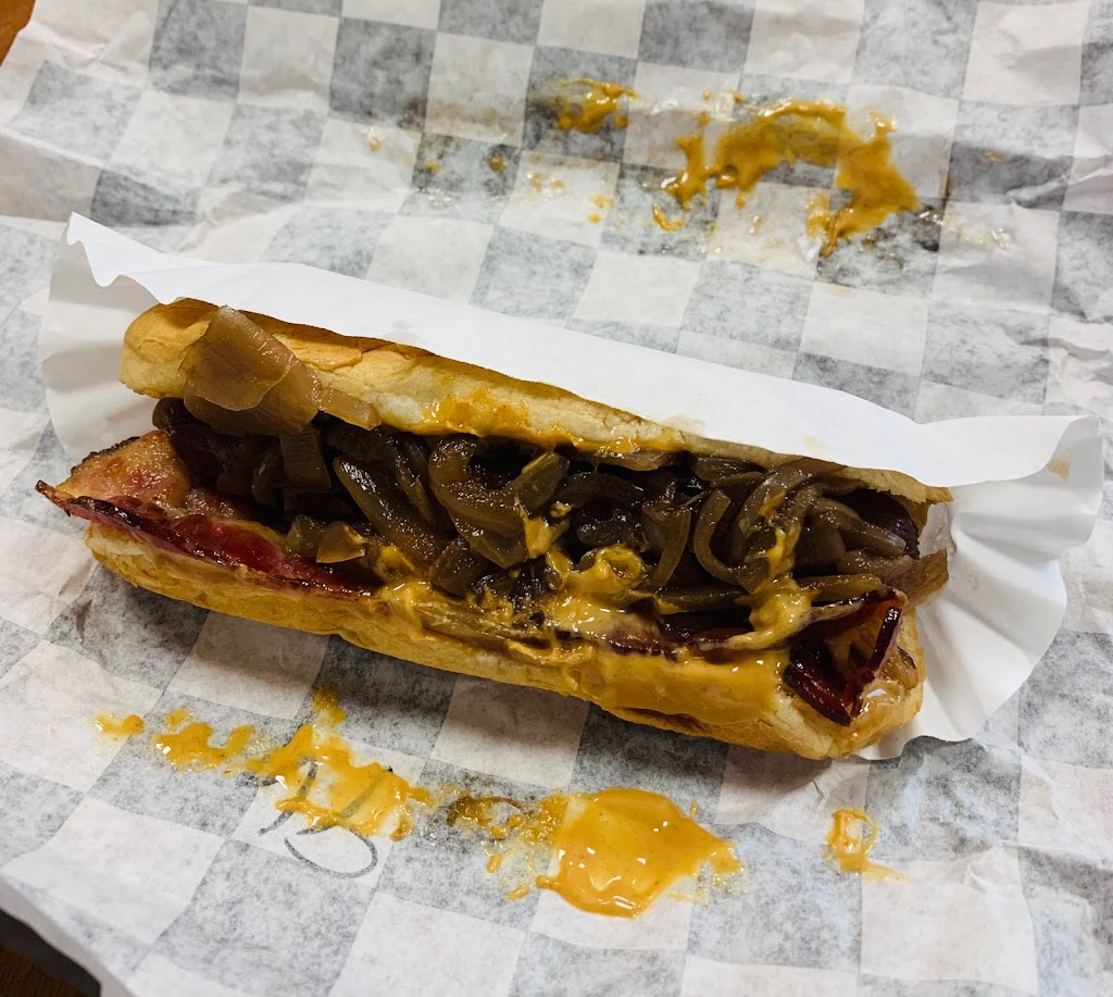 Mad Dogs Hot Dogs & Sugar Shack | 17 Poplar St, Macungie, PA 18062 | Phone: (484) 519-1313