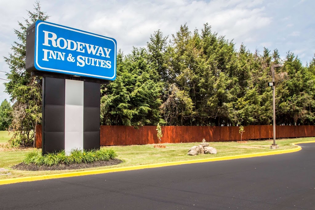 Rodeway Inn & Suites New Paltz - Hudson Valley | 601 Main St, New Paltz, NY 12561 | Phone: (845) 883-7373