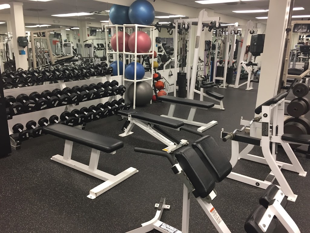 Greenwich Fitness 24/7 Access | 209 Bruce Park Ave, Greenwich, CT 06830 | Phone: (203) 661-5017
