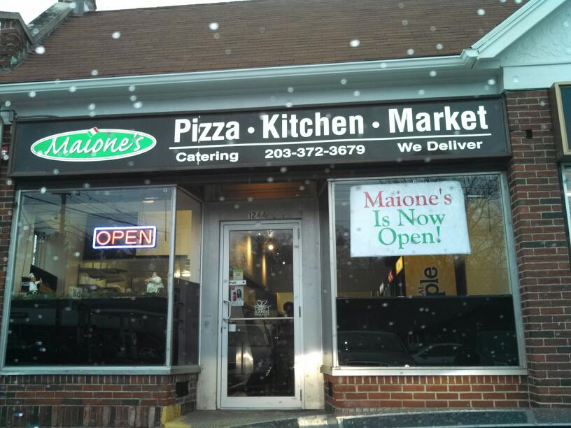 Maiones Pizza Kitchen | 1244 Stratfield Rd, Fairfield, CT 06825 | Phone: (203) 372-3679