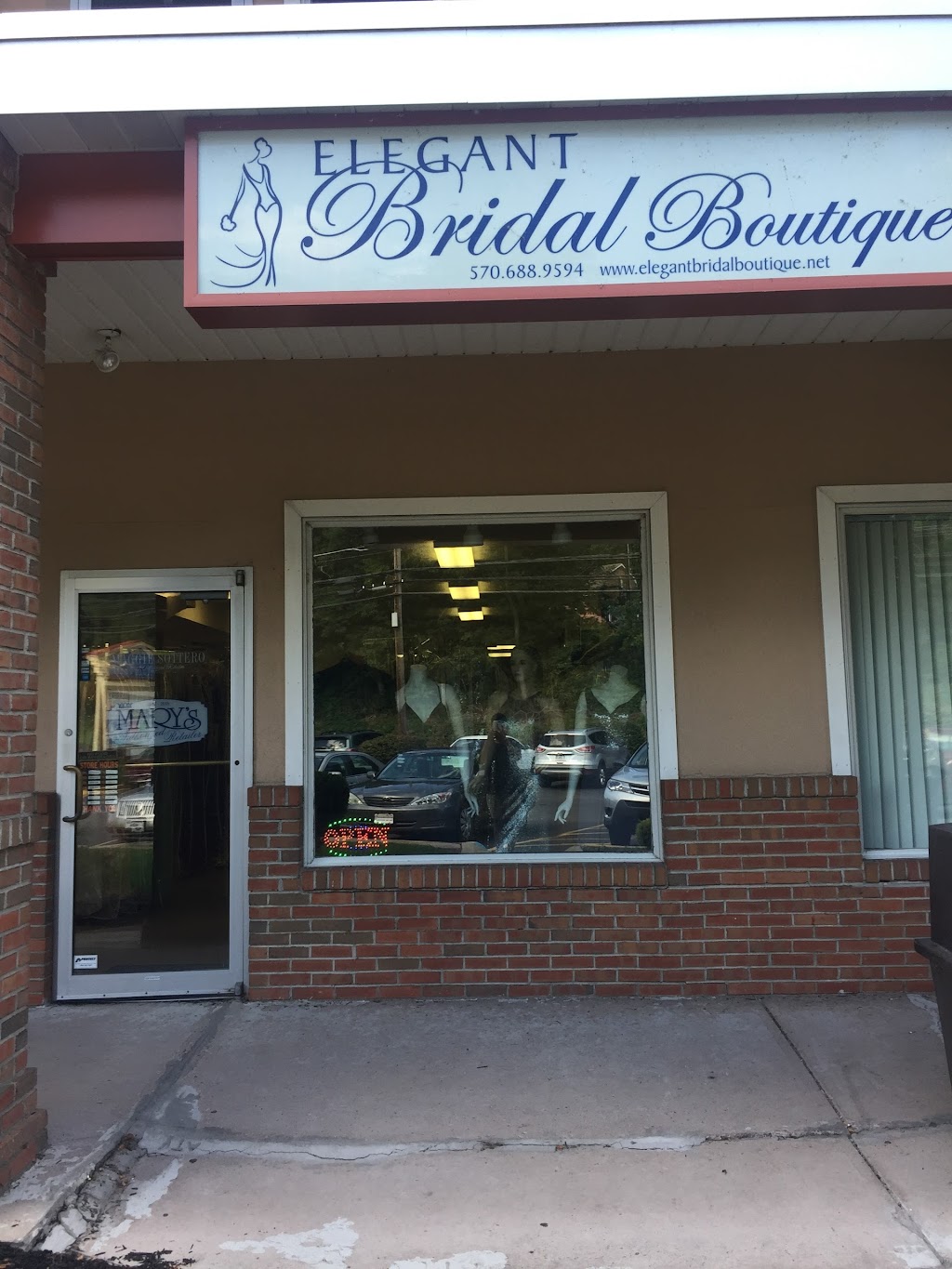 Elegant Boutique | 11 Fountain Court, Bartonsville, PA 18321 | Phone: (570) 688-9594