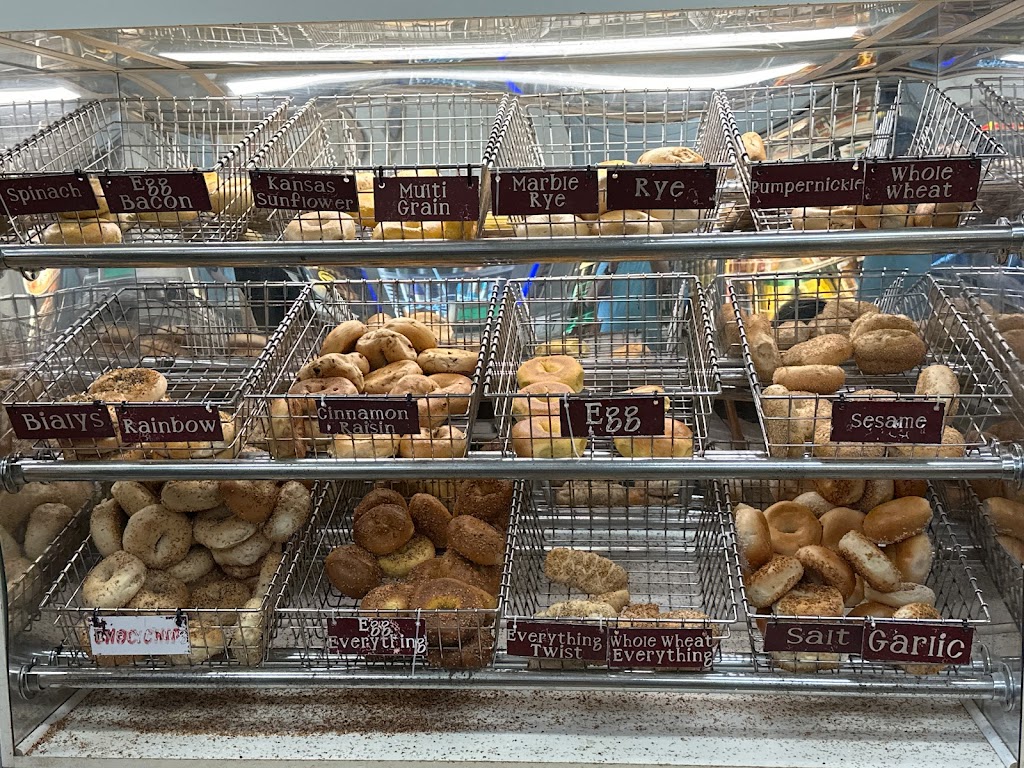 Bagels 101 | 852 Middle Country Rd, Middle Island, NY 11953 | Phone: (631) 205-9511