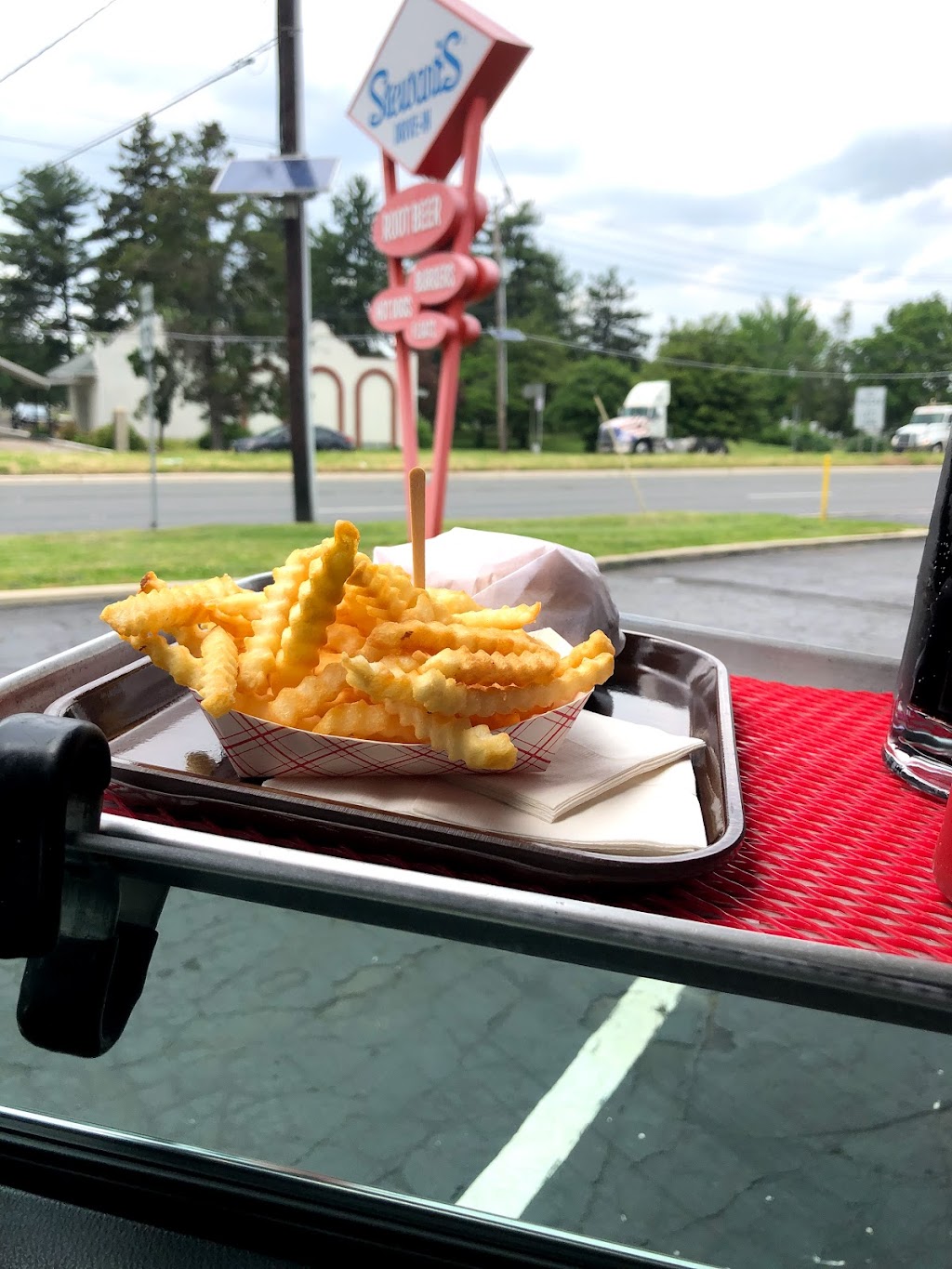 Stewarts Drive-In | 4524 US-130, Burlington Township, NJ 08016 | Phone: (609) 386-0106