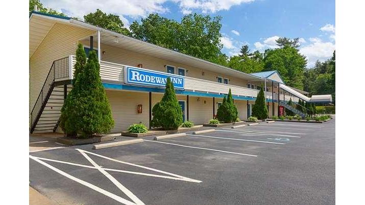 Rodeway Inn Milford - I-84 | 240 US-6, Milford, PA 18337 | Phone: (570) 296-9444