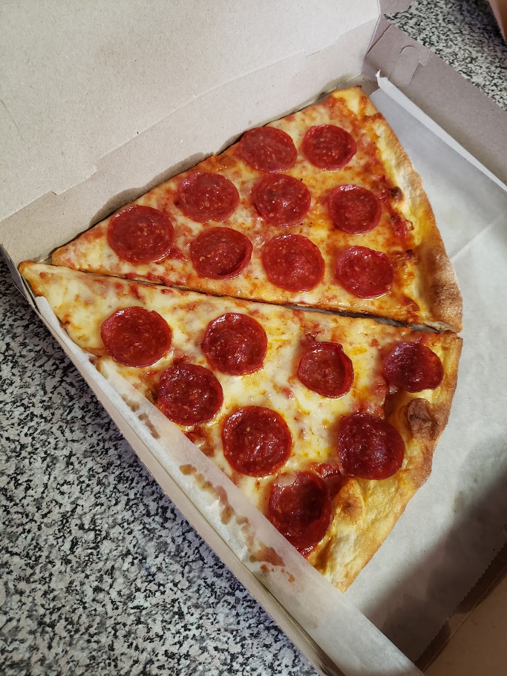 Dominics Pizza | 1961 Brunswick Pike, Lawrence Township, NJ 08648 | Phone: (609) 695-5577