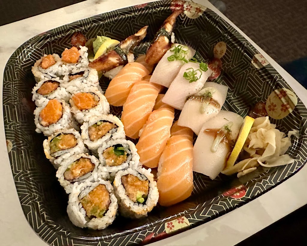 World Sushi of NY | 266 NY-59, Nanuet, NY 10954 | Phone: (845) 627-2272