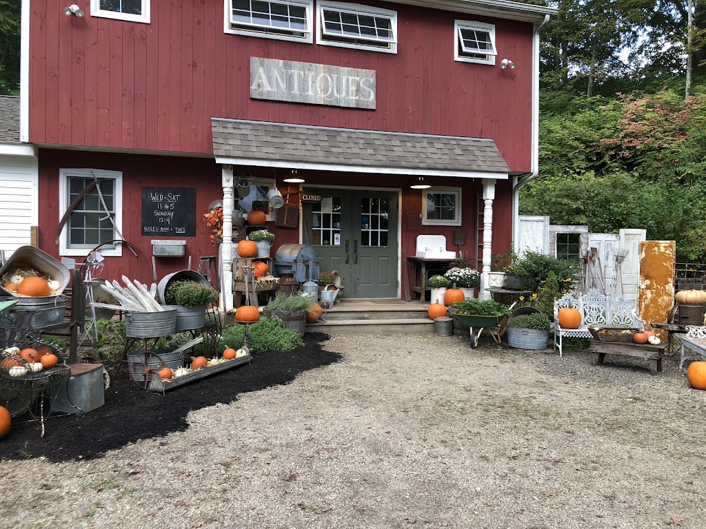 Farmhouse Antiques | 495 Main St S, Woodbury, CT 06798 | Phone: (203) 263-6400