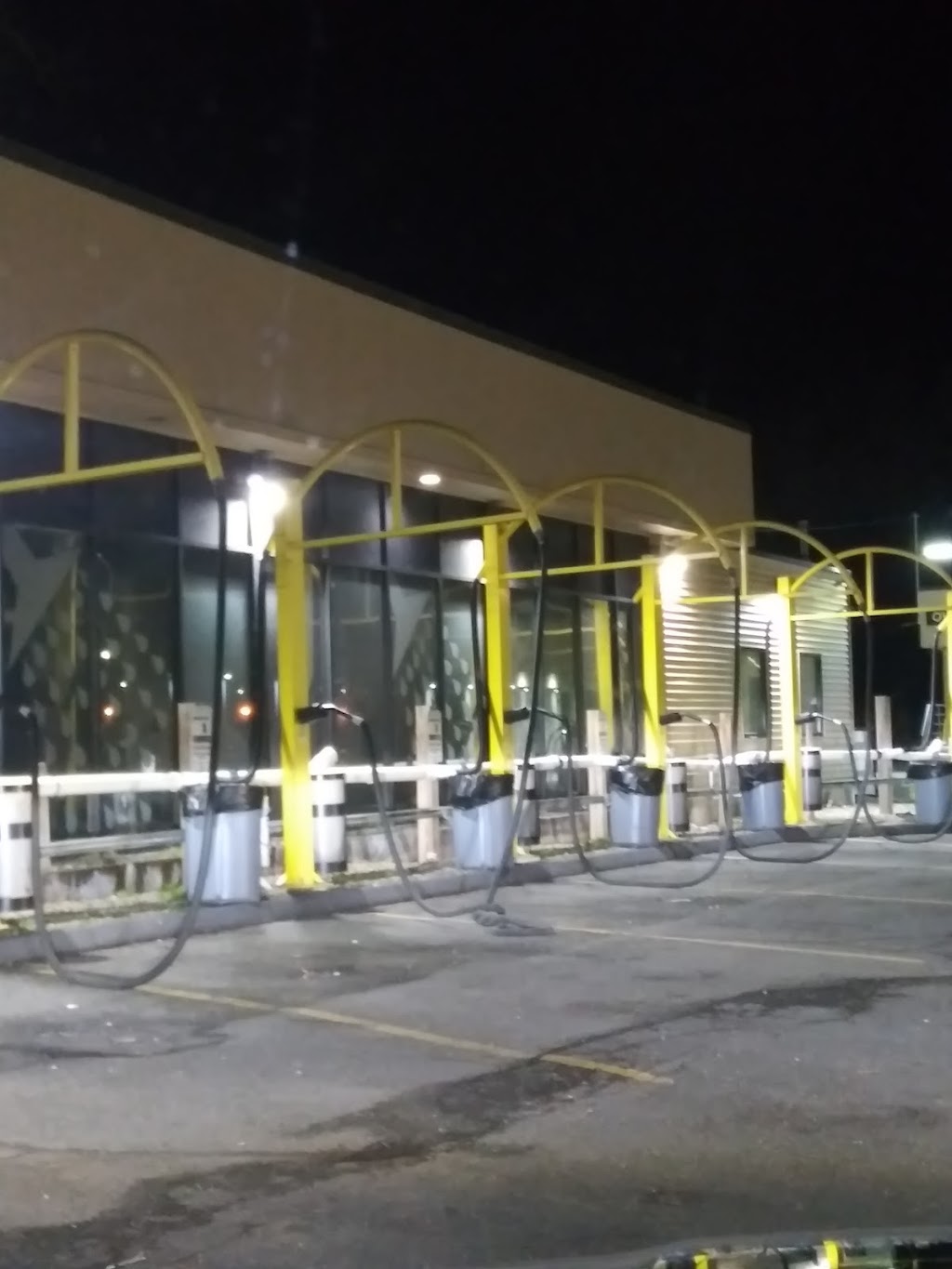 Golden Nozzle Car Wash | 456 Russell St, Hadley, MA 01035 | Phone: (413) 461-1254