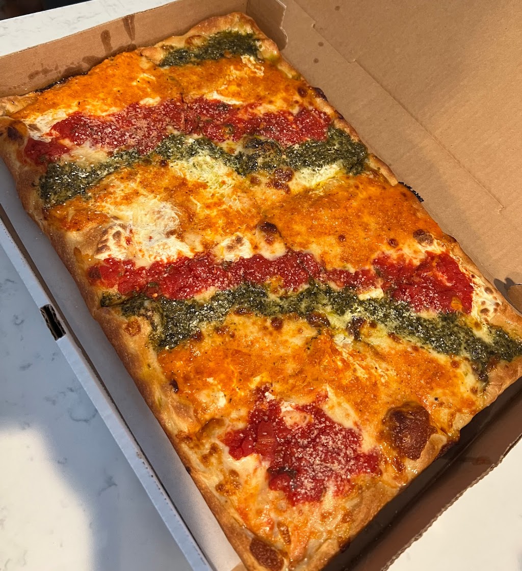 Lombardo’s of seaford pizzeria | 1700 Washington Ave, Seaford, NY 11783 | Phone: (516) 221-6995