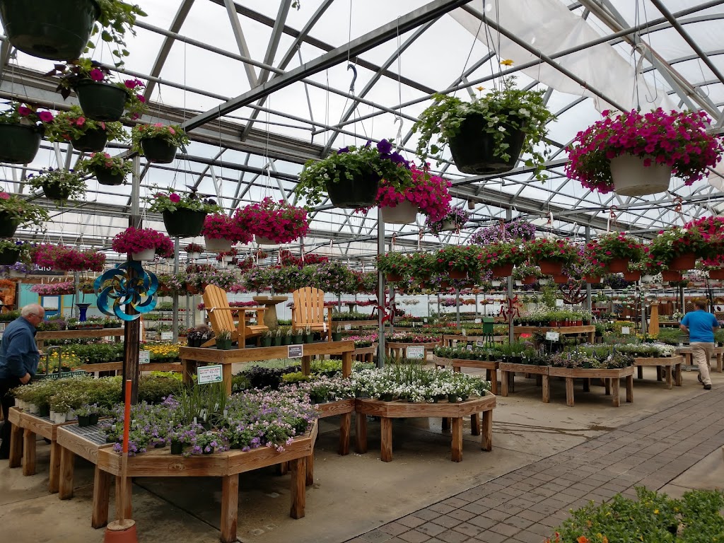 Burnetts Country Gardens | 380 New London Rd, Salem, CT 06420 | Phone: (860) 949-8722