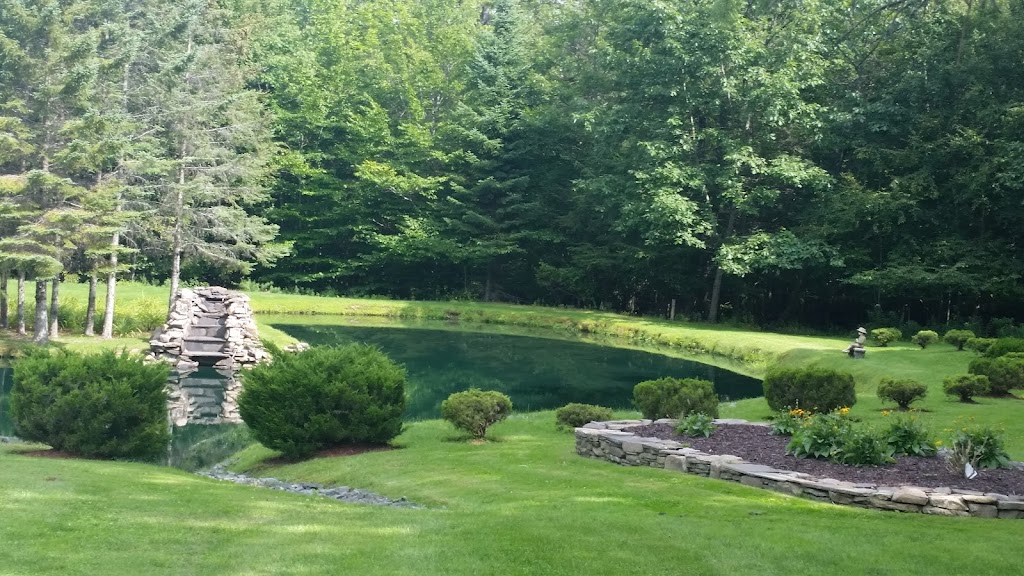 Lazy Pond Bed & Breakfast | 87 Old Loomis Rd, Liberty, NY 12754 | Phone: (845) 292-3362