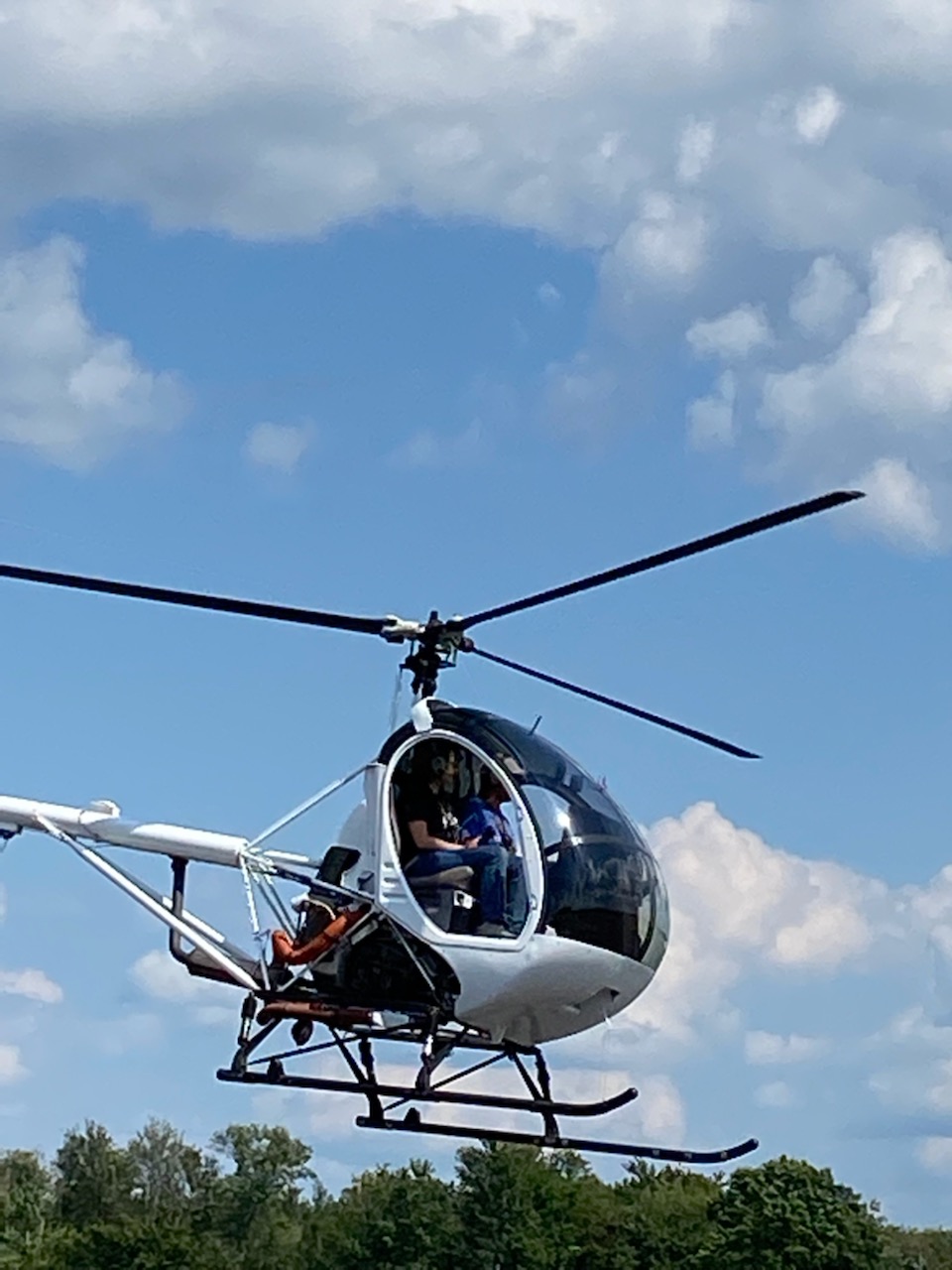 Hi-Tech Helicopter Robinson Dealership | 173 Hangar Ln, Tobyhanna, PA 18466 | Phone: (570) 580-4354