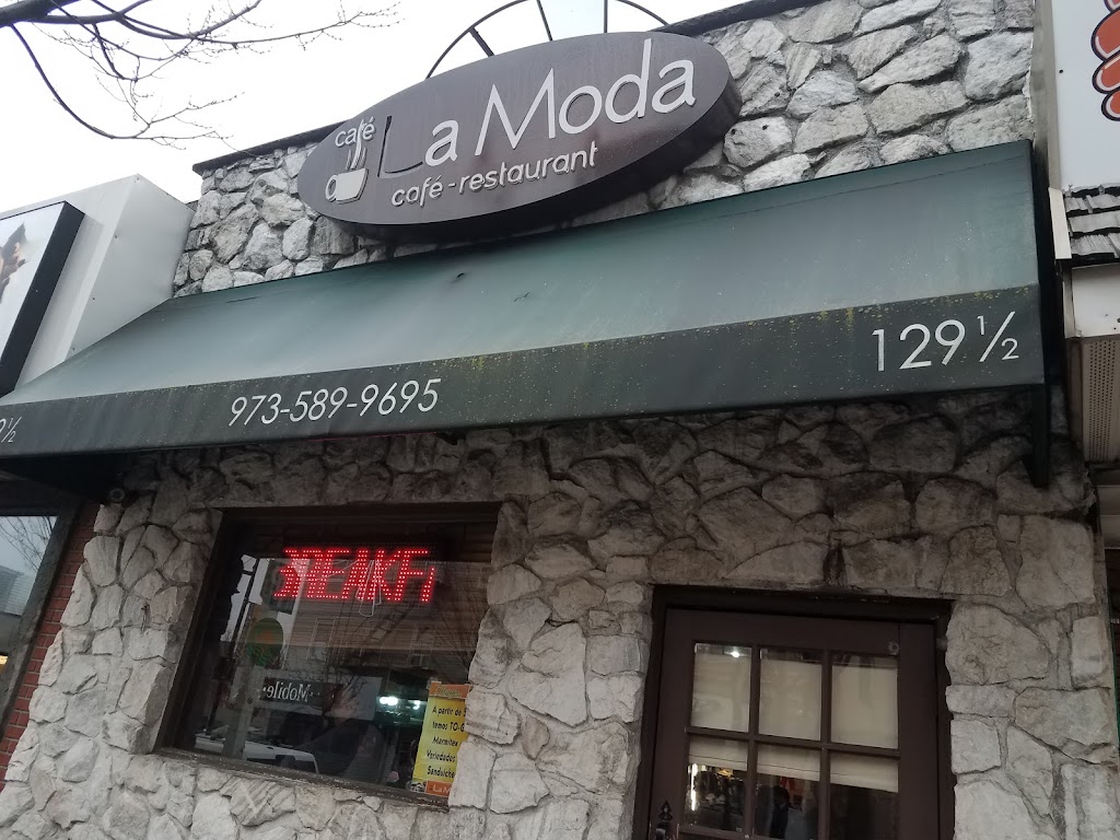 Cafe La Moda | 129 Ferry St, Newark, NJ 07105 | Phone: (973) 589-9695