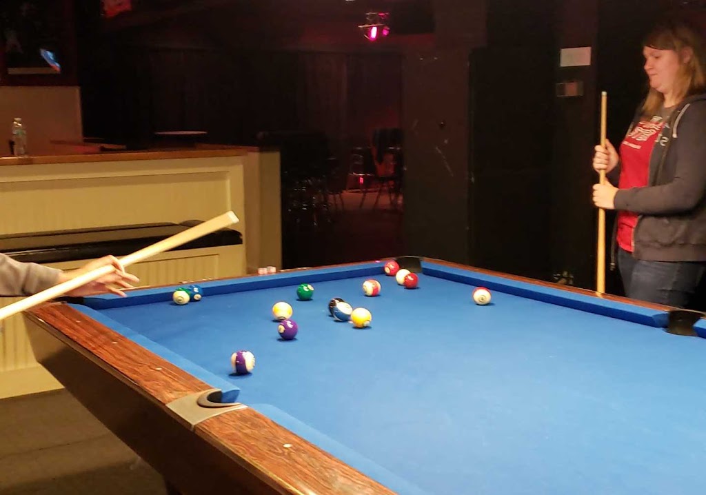 Fast Eddies Billiards Cafe | 46 Old State Rd, New Milford, CT 06776 | Phone: (860) 350-8569