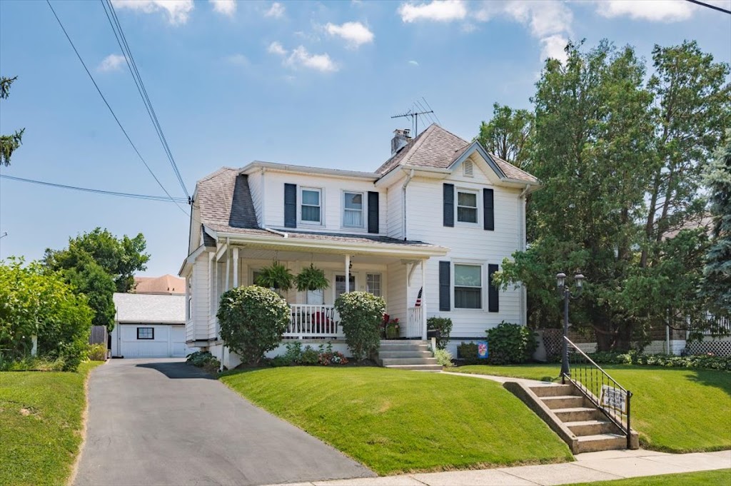 The William Holder Realty Team | 528 Lancaster Ave, St Davids, PA 19087 | Phone: (484) 744-4053