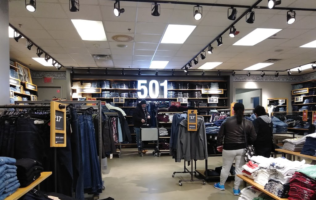Levis Outlet Store | 1018 Tanger Mall Dr #1018, Riverhead, NY 11901 | Phone: (631) 208-3683