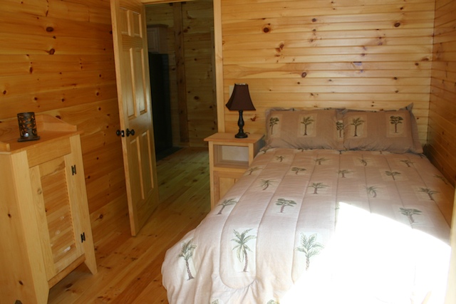 Emerald Forest Bungalows: aka Jakes Place | 949 Ulster Heights Rd, Ellenville, NY 12428 | Phone: (845) 647-9543