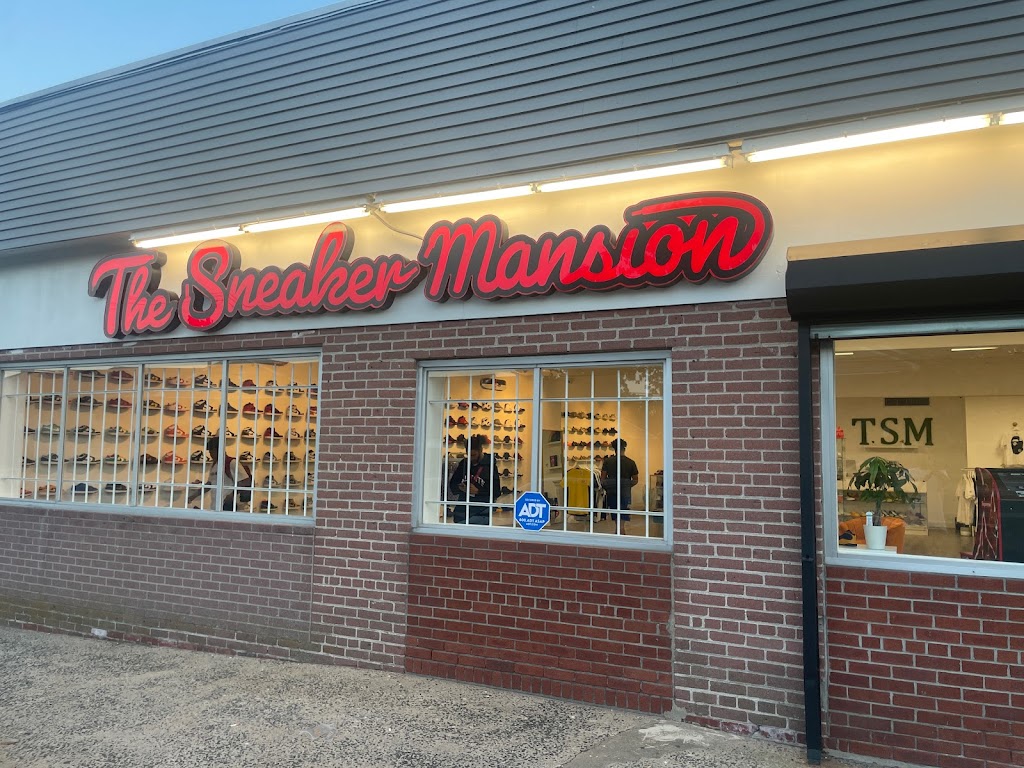 The Sneaker Mansion | 3751 Madison Ave, Bridgeport, CT 06606 | Phone: (203) 935-8089