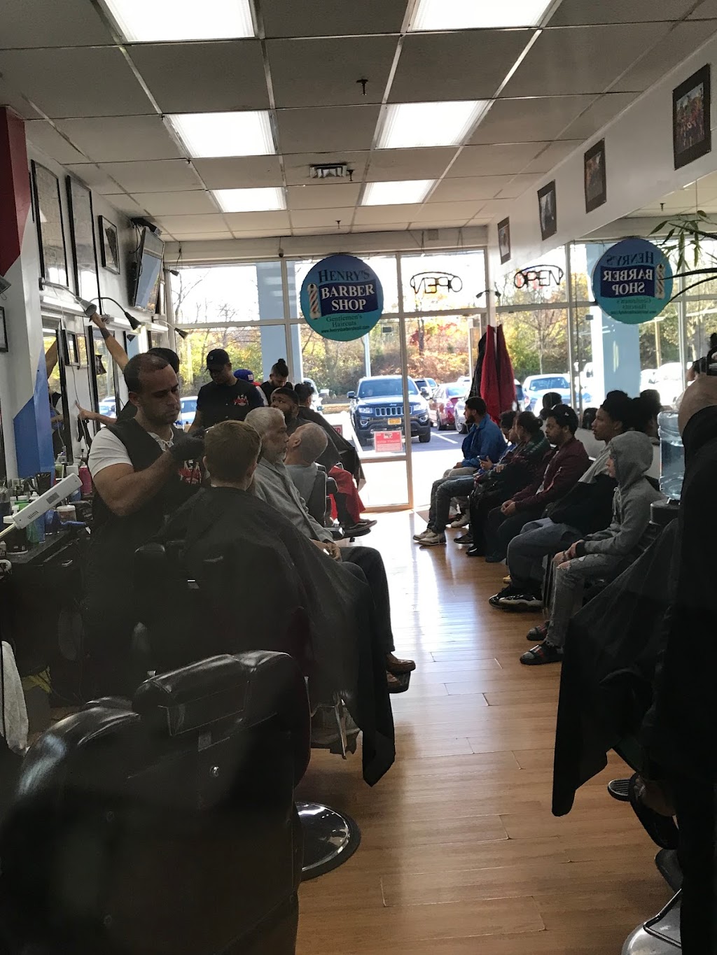 Hendrick’s Barber Shop | 749 Sunrise Hwy, West Babylon, NY 11704 | Phone: (631) 539-4445