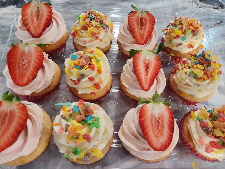 The One With The Cupcakes | 129 Tavern Cir, Middletown, CT 06457 | Phone: (860) 817-5180