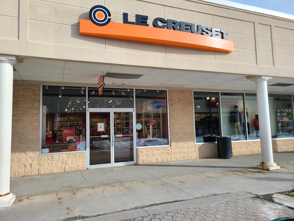 Le Creuset Outlet Store | 1000 Premium Outlets Dr Ste D03, Tannersville, PA 18372 | Phone: (570) 629-1859