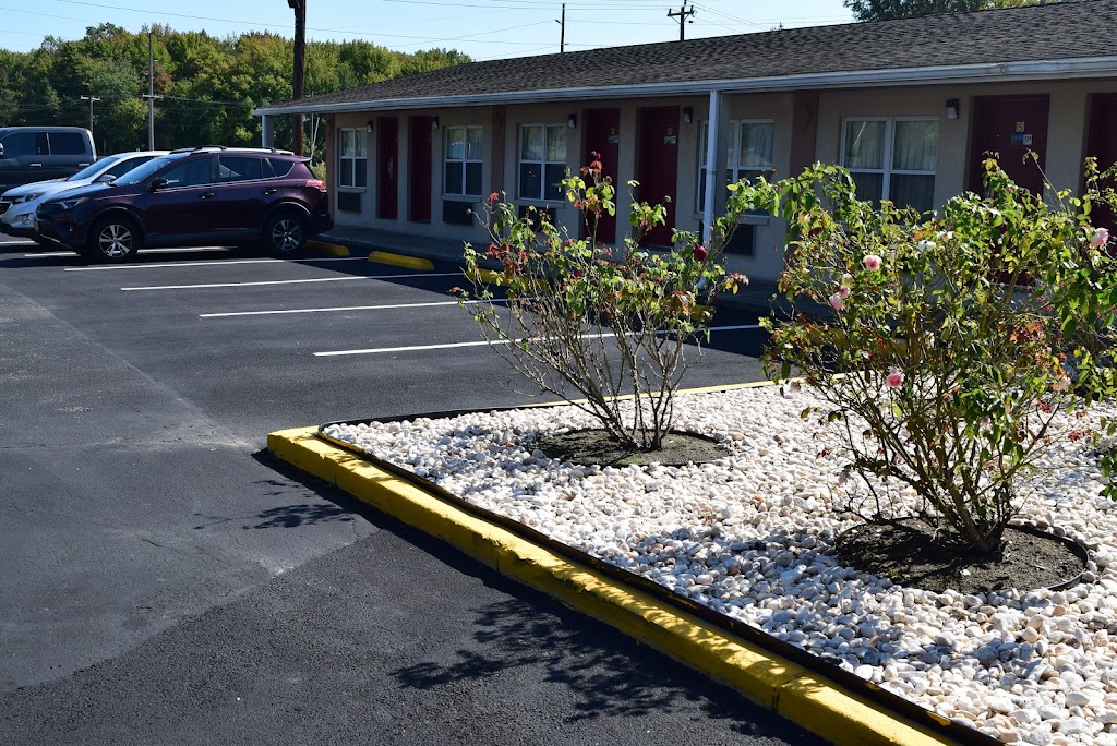 White Oaks Motel Pennsville | 591 N Hook Rd, Pennsville, NJ 08070 | Phone: (856) 299-3633