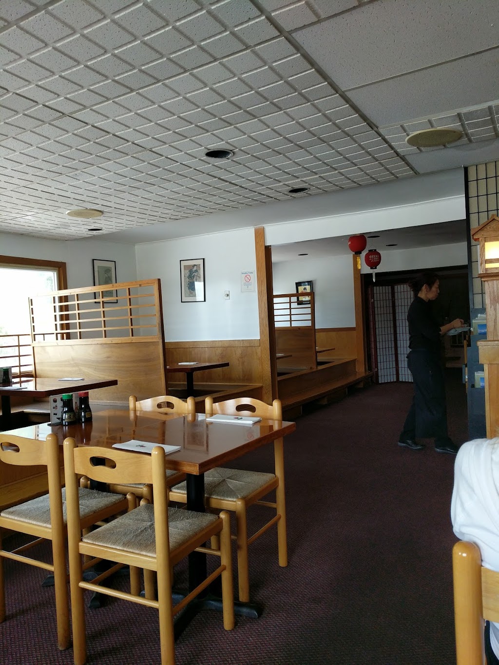 Showwin Japanese cuisine Southampton | 1678 County Rd 39, Southampton, NY 11968 | Phone: (631) 287-1700