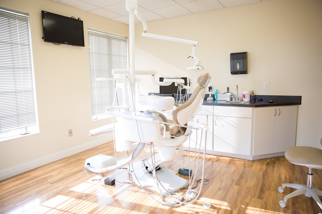 Meriden Dental Associates, LLC | 3670 E Main St, Waterbury, CT 06705 | Phone: (203) 440-1912