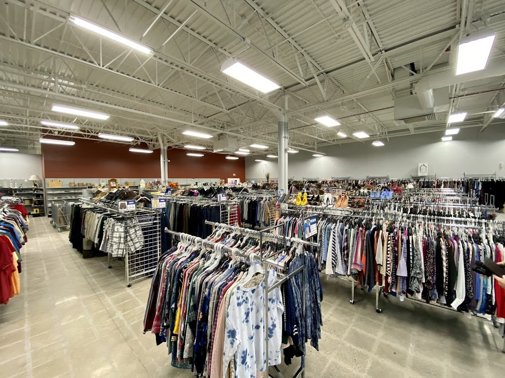 Goodwill | 183 University Dr, Amherst, MA 01002 | Phone: (413) 835-0096
