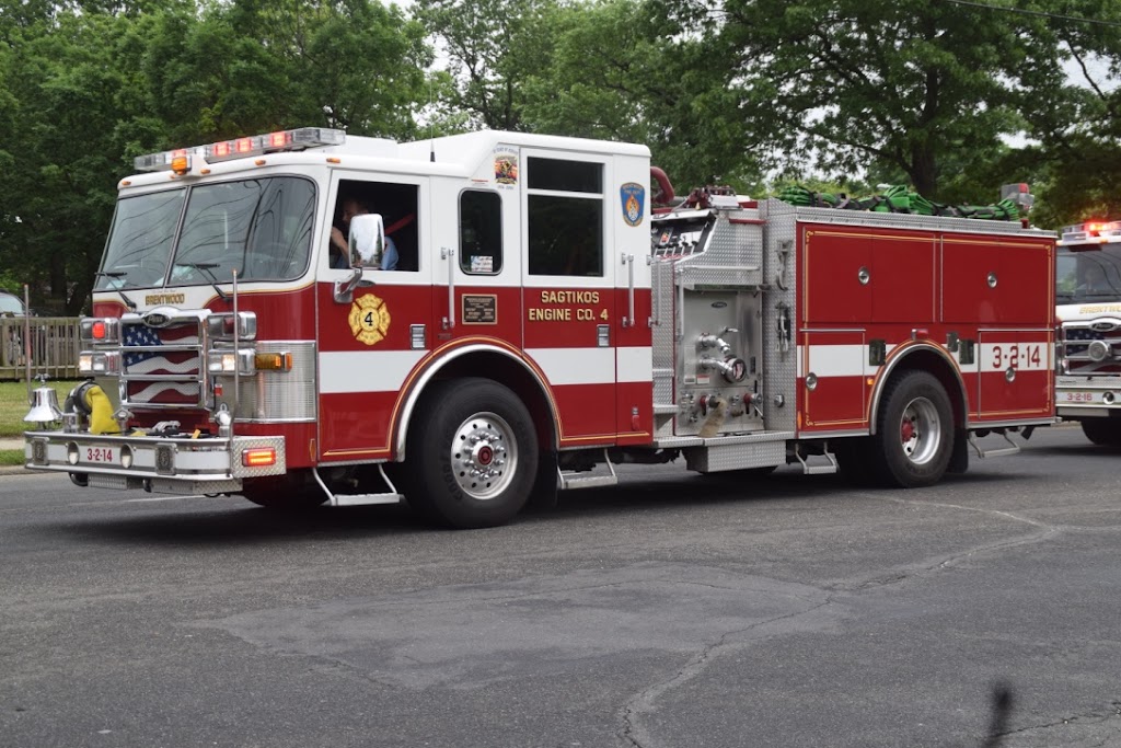 Brentwood Fire Department Engine 4 | 1099 Martinstein Ave, Bay Shore, NY 11706 | Phone: (631) 273-8070