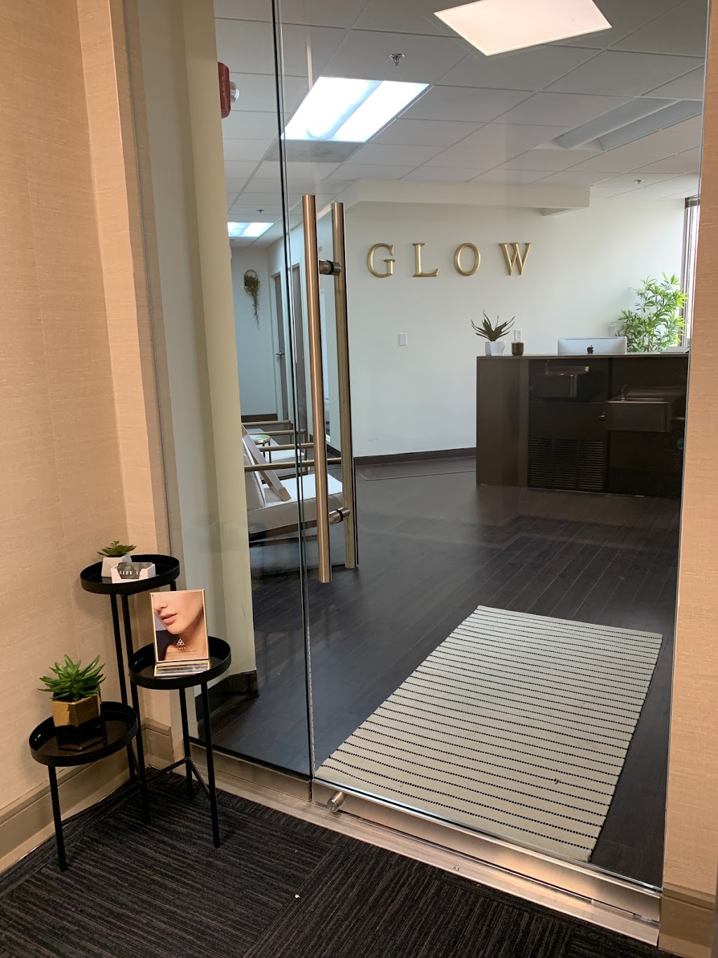 Glow Skincare Center | 1000 Bridgeport Ave, Shelton, CT 06484 | Phone: (203) 581-2119