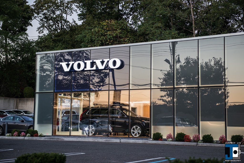 Volvo Cars Glen Cove | 79 Cedar Swamp Rd, Glen Cove, NY 11542 | Phone: (516) 880-8421