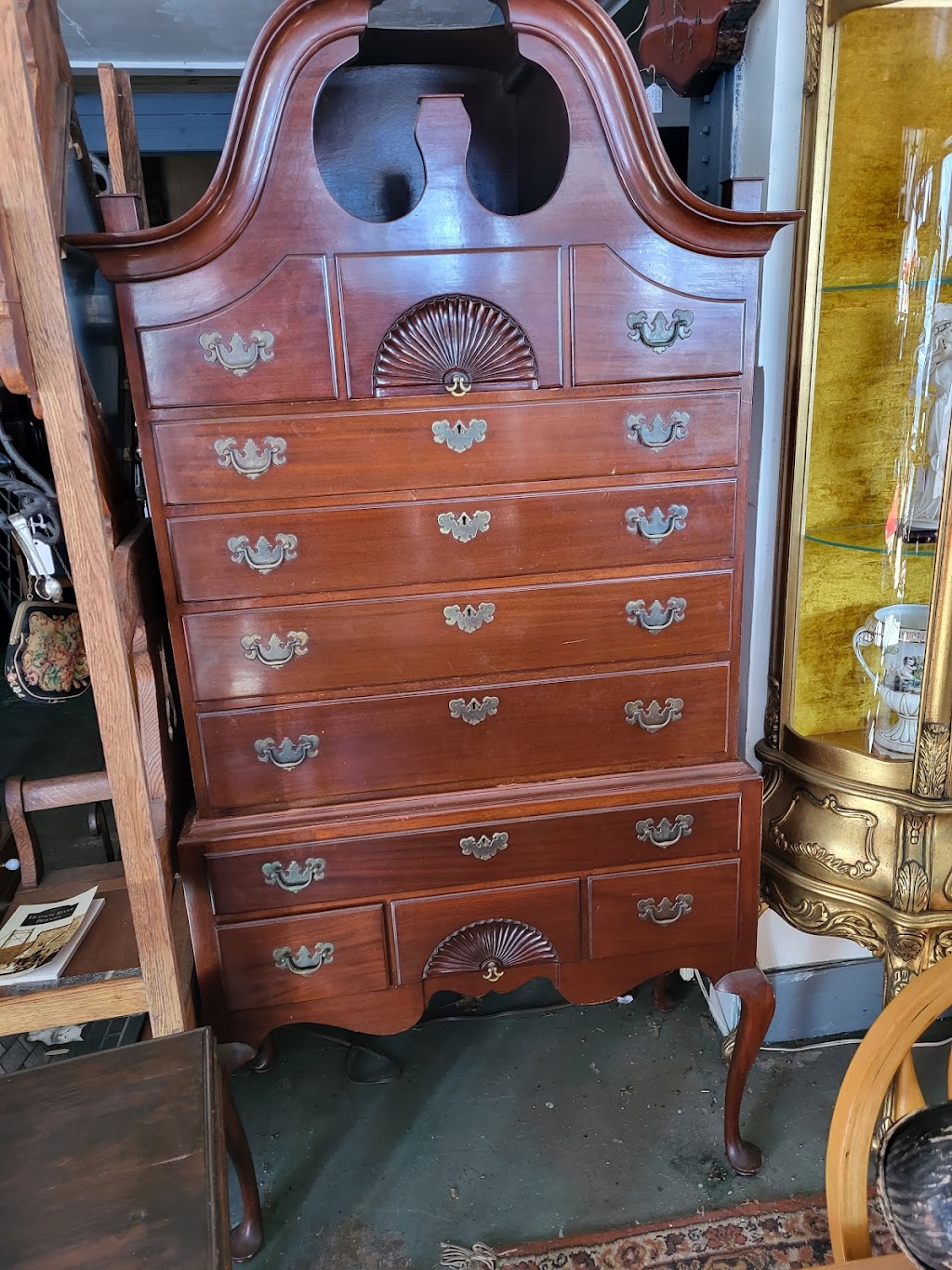 Rose Hill Antiques | 5066 US-209, Accord, NY 12404 | Phone: (845) 594-5752