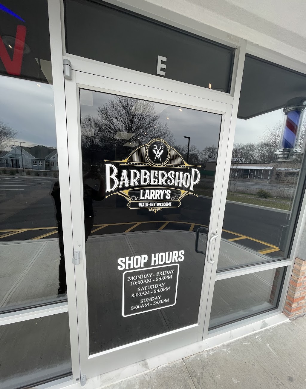 Larry’s Barbershop NY | 1352 E Main St Suite E, Riverhead, NY 11901 | Phone: (631) 680-9340