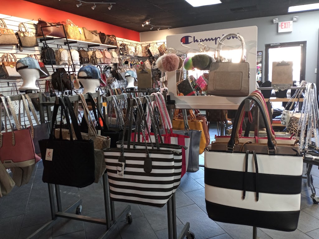 Lyndis Handbag Heaven | 5017 Milford Rd STE 2, East Stroudsburg, PA 18302 | Phone: (570) 664-6566