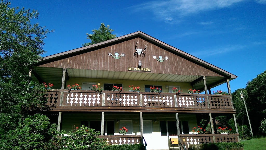Riedlbauers Resort | 57 Ravine Dr, Round Top, NY 12473 | Phone: (518) 622-9584