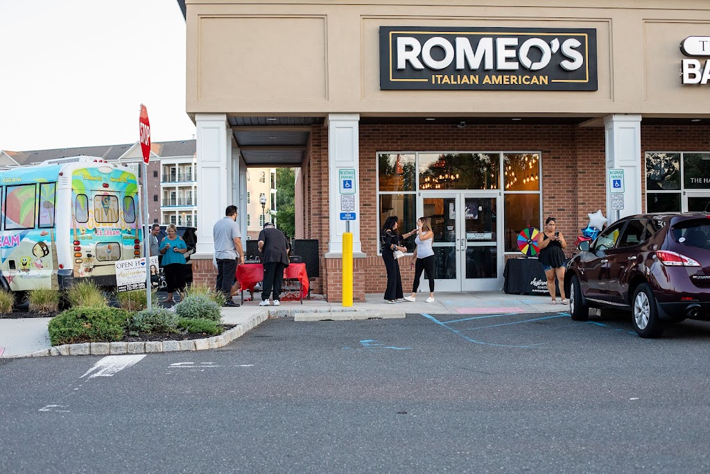 Romeo’s Pizza Italian American | 177 Elton Adelphia Rd, Freehold Township, NJ 07728 | Phone: (732) 431-2002