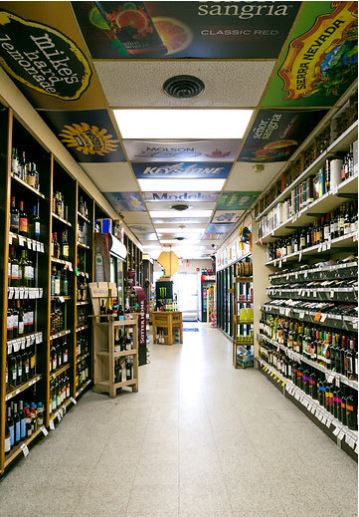 Hidden Lake Liquors and Bar | 2011 NJ-27, Somerset, NJ 08873 | Phone: (732) 821-7500