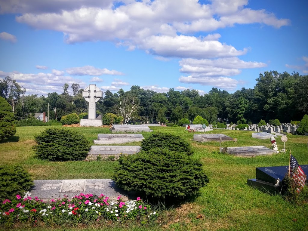 St Teresa Cemetery | 136 Passaic Ave, Summit, NJ 07901 | Phone: (908) 598-9426