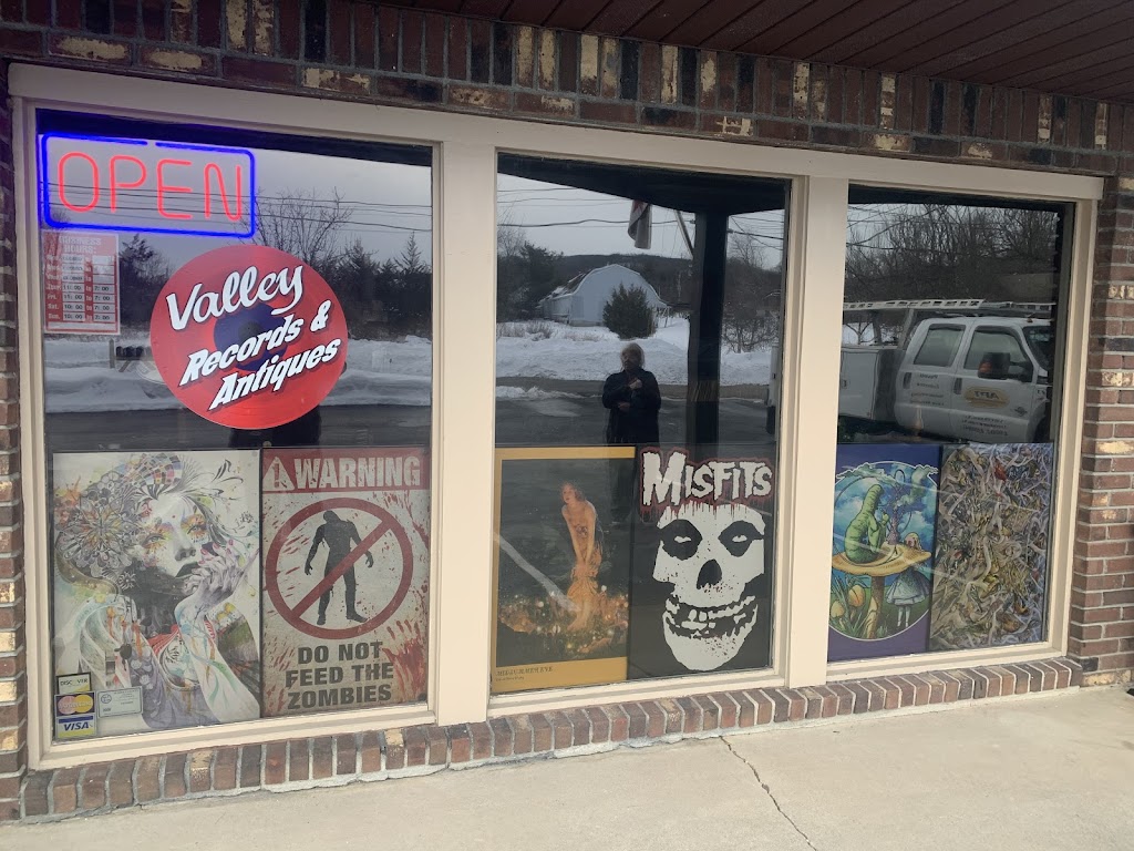 Valley Records & Antiques | 23 Omega Dr, Vernon Township, NJ 07462 | Phone: (973) 764-4180