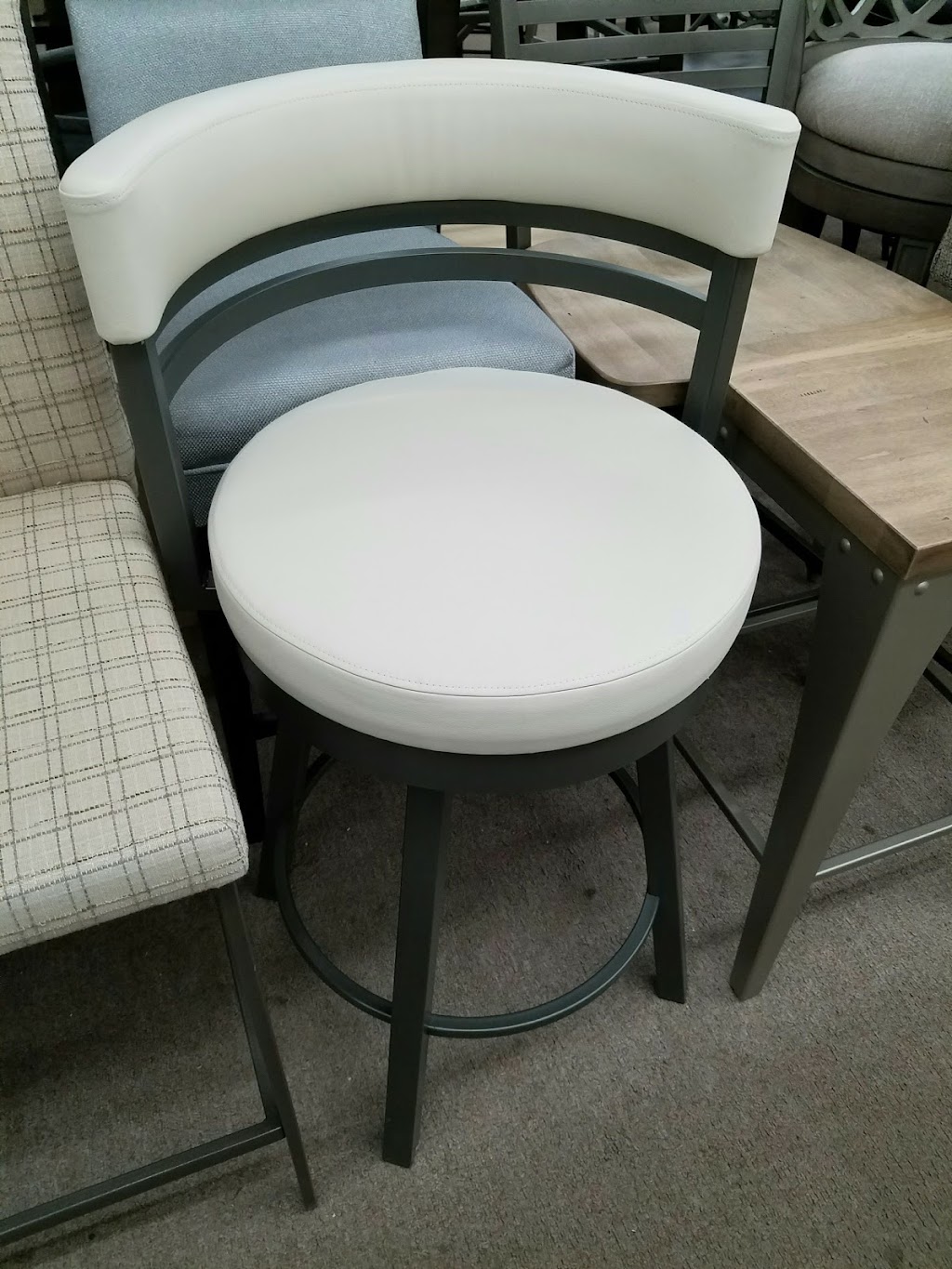 Dinette World Inc Bar Stools and Dinette Furnishings | 795 Brick Blvd, Brick Township, NJ 08723 | Phone: (732) 899-7444