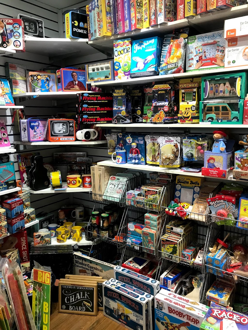 Bobb Howards General Store & Auto Repair | 581 Lakeville Rd, New Hyde Park, NY 11040 | Phone: (516) 488-7996