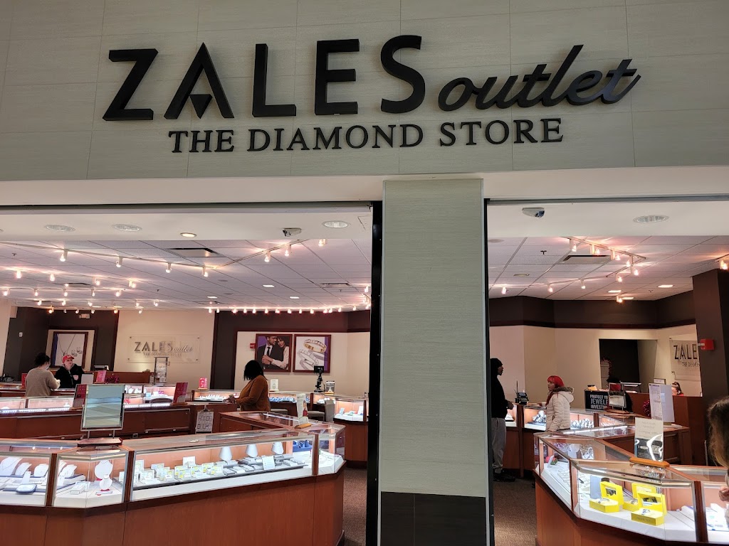 Zales Outlet | 1777 Franklin Mills Cir Ste. 150, Philadelphia, PA 19154 | Phone: (215) 281-5913